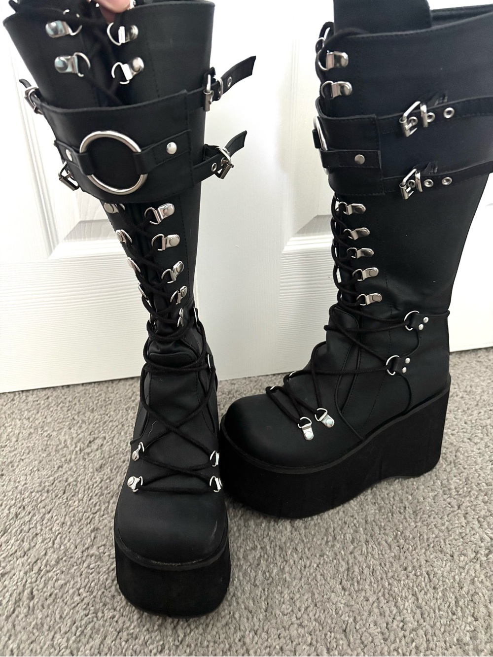 Demonia Kera 200